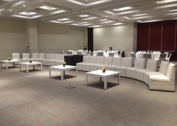 Hotel Riazor Aeropuerto 4*