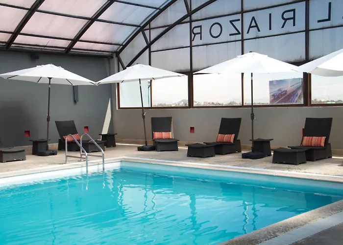 Hotel Riazor Aeropuerto 4*